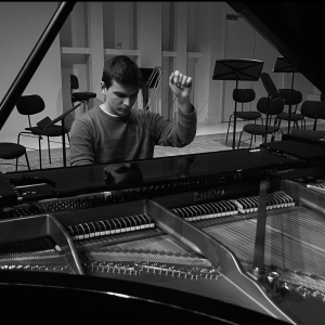 Hugo Francés Trabalón (piano)