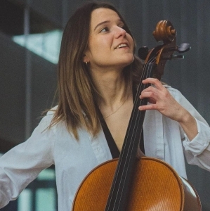 Manon Leroux (cello)